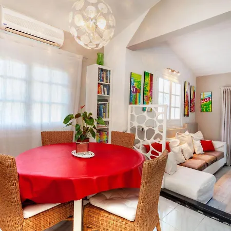 Holiday home Holiday Blanca Theo *